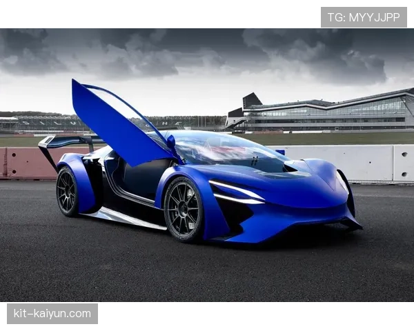 “前瞻:英超夏季行美国站计划引入“移动智慧包厢”体验车,展示未来观赛技术” “前瞻:英超夏季行美国站计划引入“移动智慧包厢”体验车,展示未来观赛技术”